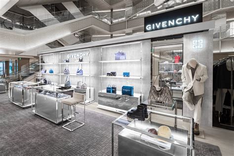 Tokyo: Givenchy store opening 